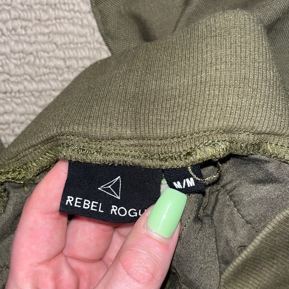 Army green joggers - great condition - Picture 6 of 6